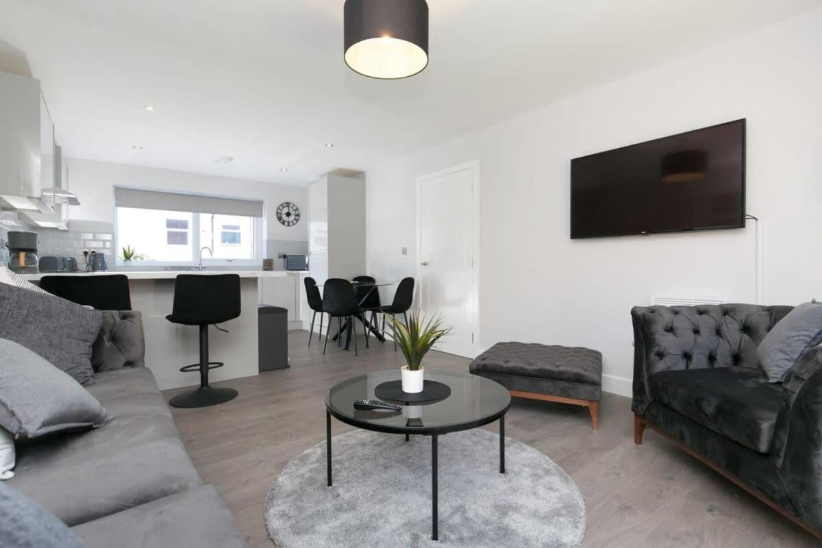 Stunning 2 Bedroom Apartment In Wallasey Eksteriør bilde