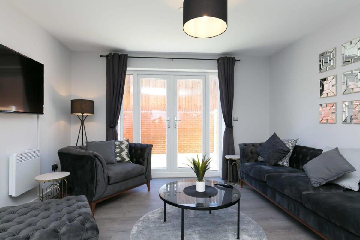 Stunning 2 Bedroom Apartment In Wallasey Eksteriør bilde